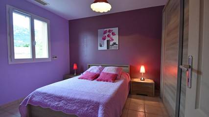 Location de vacances pour 10 personnes, avec piscine ainsi que terrasse et jardin à Beaumes-de-Venise