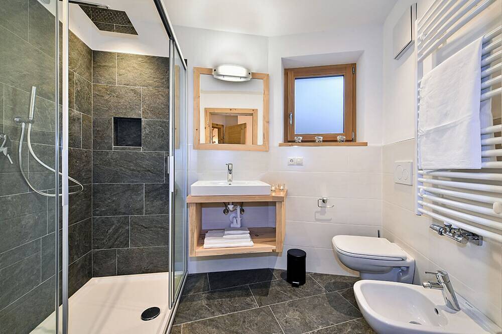 Appartamento intero, Appartamento 'Ban Rutzner Brixen' con Vista Montagna, Terrazza in Comune e Wi-Fi in Sant’Andrea in Monte, Bressanone