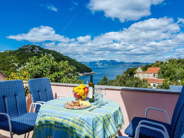 Ferienwohnung für 6 Personen, mit Terrasse