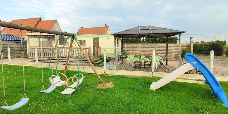 Gîte pour 6 personnes, avec vue ainsi que terrasse et jardin à Campigny