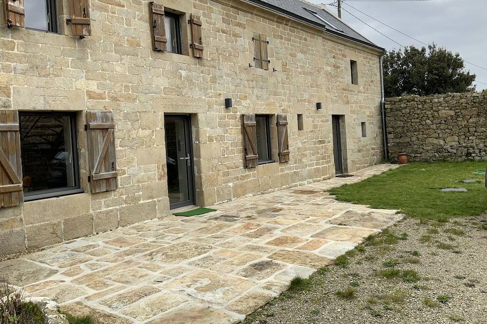 House near Pointe du Raz in Plogoff, Iroise
