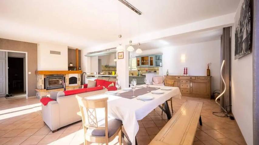 Gîte pour 11 personnes, avec Balcon et Terrasse à Génos - 3
