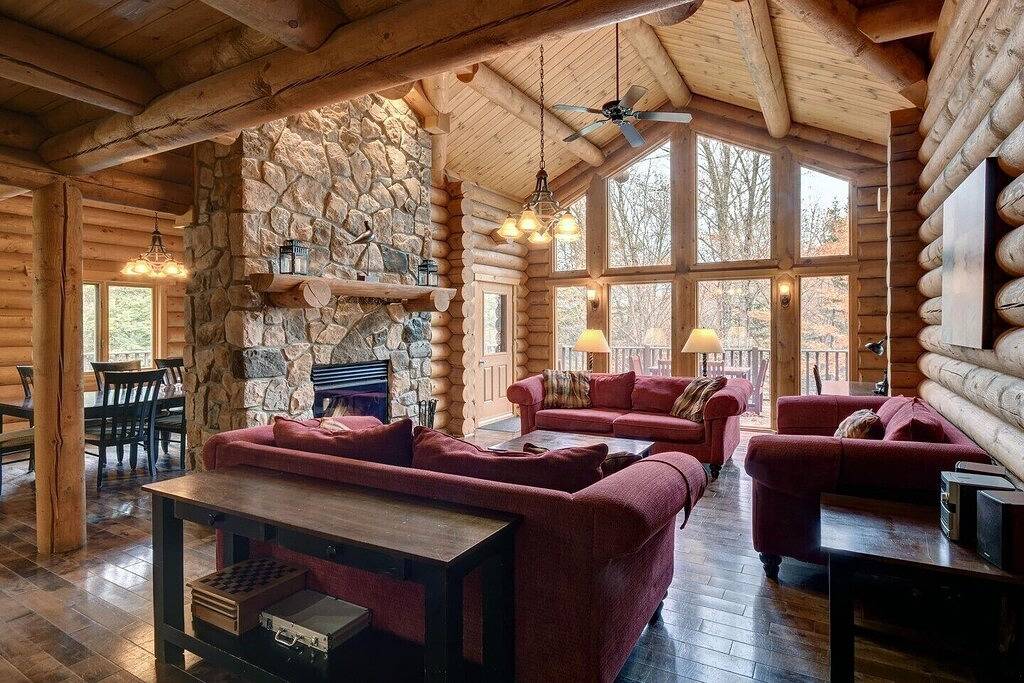 Lake Front Blockhaus 7 Schlafzimmer in Labelle, Québec