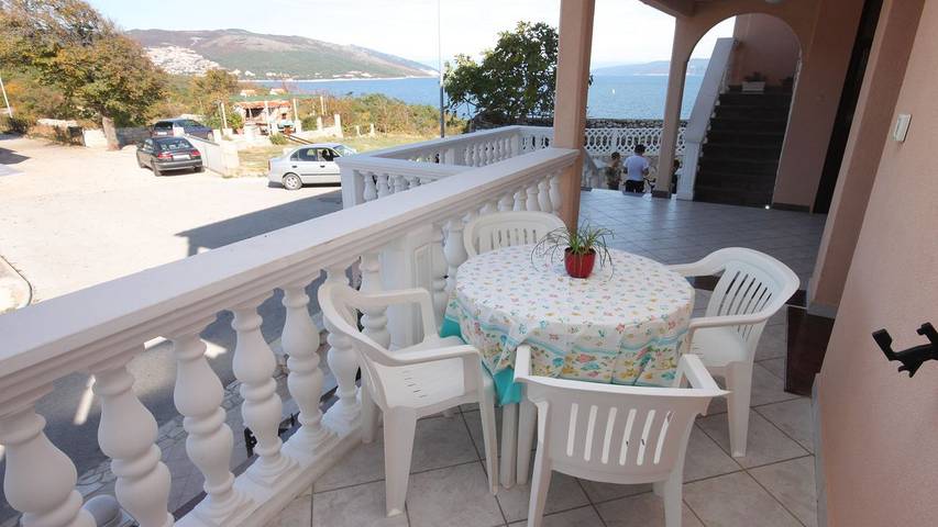 Ferienwohnung für 3 Personen, mit Ausblick und Terrasse - 1