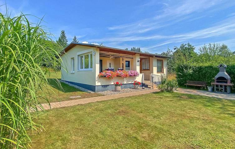 Ferienhaus für 3 Personen, mit Terrasse an der Müritz - 2