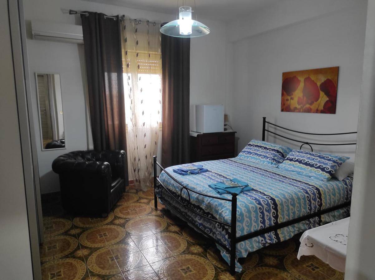 Double Room with Private Bathroom in Mondello, Palermo