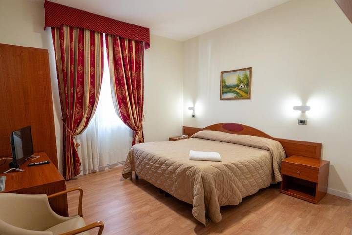 Hôtel pour 3 personnes, animaux acceptés à Moncalieri - 3