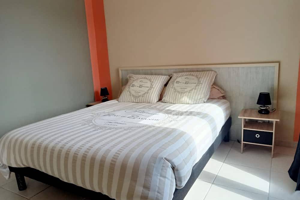 Villa Jillo in Collias, Nimes region