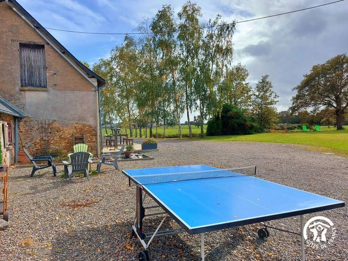 Location de vacances pour 10 personnes, avec terrasse et jardin à Gennes-sur-Glaize - 3