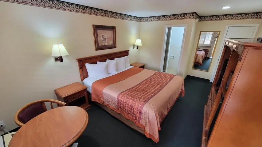 Hotel para 4 personas - 1