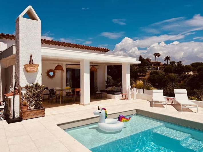 Villa para 8 pessoas, com jardim e piscina e ainda vista em Nice