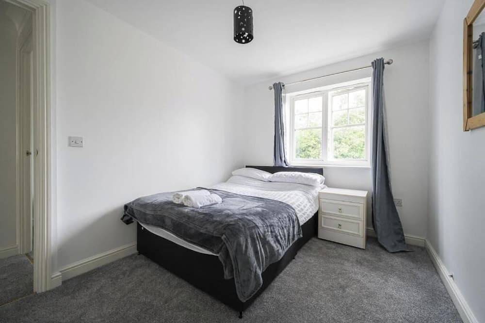 3Bed Maidstone Stay - Wifi, Parking, London Access in Kent