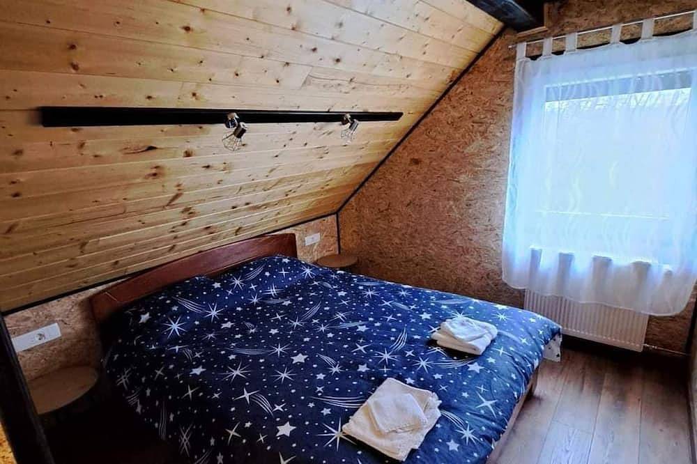 Holiday Home Sleme with jacuzzi, big garden and fireplace in Delnice, Primorje-Gorski Kotar