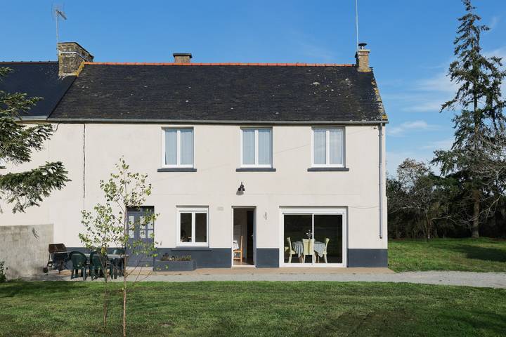Gîte pour 7 personnes, avec Jardin dans Néant-sur-Yvel, Région de Vannes