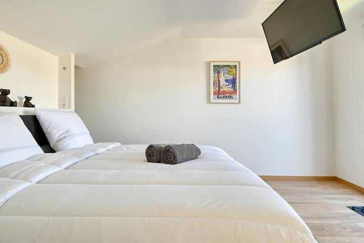 Gîte pour 6 personnes, avec terrasse et vue, animaux acceptés dans Plage de La Gorguette - 3