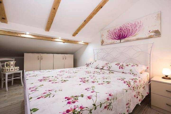 Villa pour 4 personnes, avec terrasse, animaux acceptés à Mali Losinj - 4