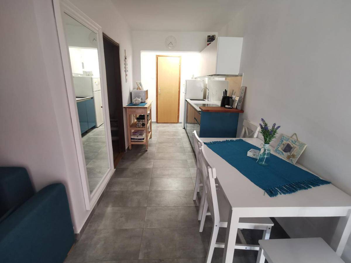 One-Bedroom House in Bakarac, Kraljevica