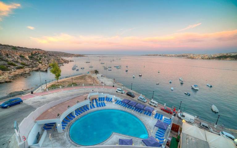 Hôtel pour 2 personnes, avec vue ainsi que piscine et balcon à Malte