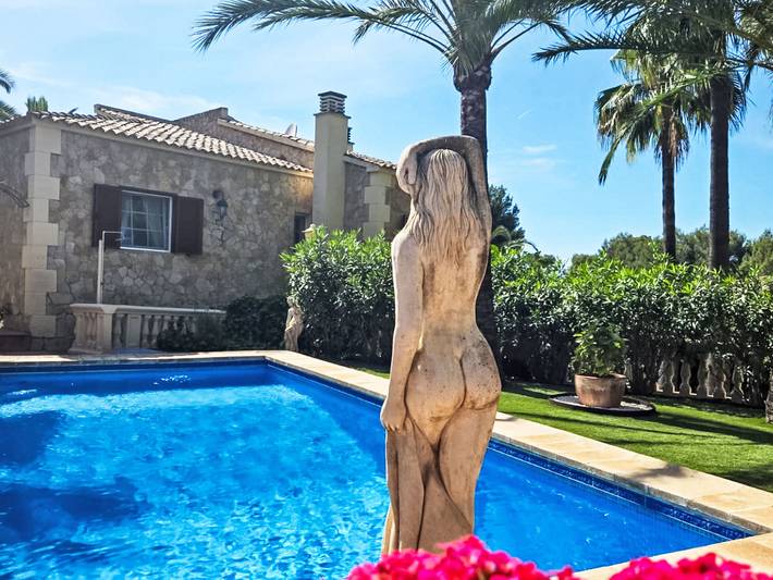 Maison de vacances pour 4 personnes, avec Terrasse ainsi que Jardin et Piscine à Santa Ponsa