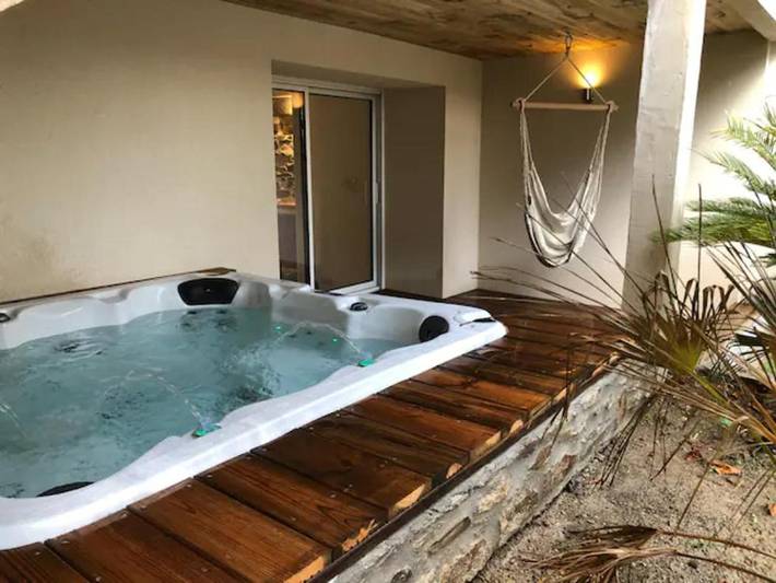 Villa pour 6 personnes, avec sauna ainsi que jardin et jacuzzi