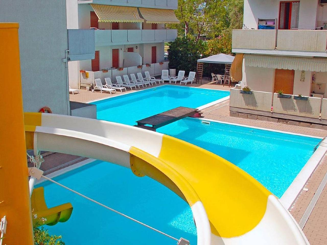 Ganze Wohnung, Sonniger Zufluchtsort in der Nähe von Silver Beach in Alba Adriatica, Teramo Provinz