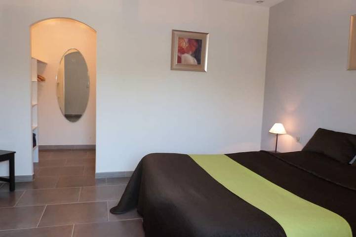 Heart of Provence - 130sqm - Private Pool - Air conditioning in Saint-Andiol, Arles region