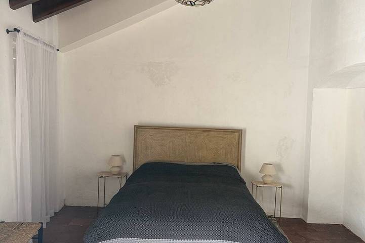 Casa Entre Lunas - Stylish Rustic Retreat in Historic Mountain Village in Olvera, Pueblos Blancos