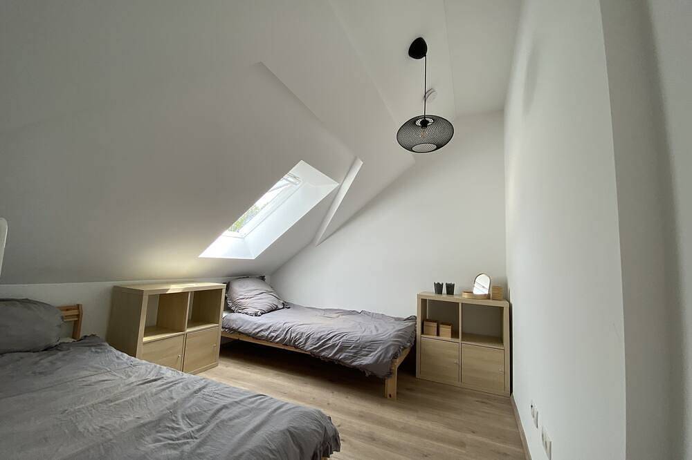 Ganze Wohnung, Helle 2 Zi Wohnung nähe Flughafen München in Haimhausen, Landkreis Dachau