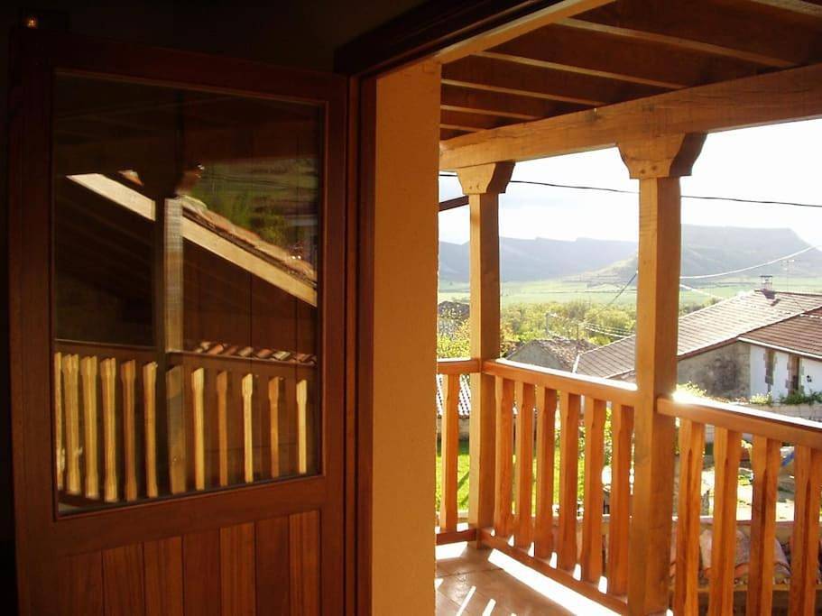 Three-Bedroom Chalet in Merindad de Sotoscueva, Cordillera Cantábrica