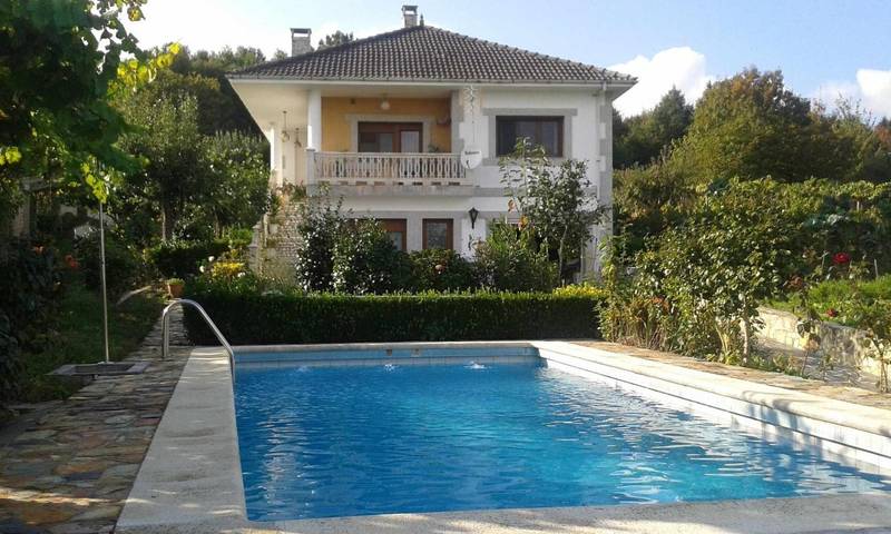 Chalet para 6 personas, con Balcón y Jardín en Galicia