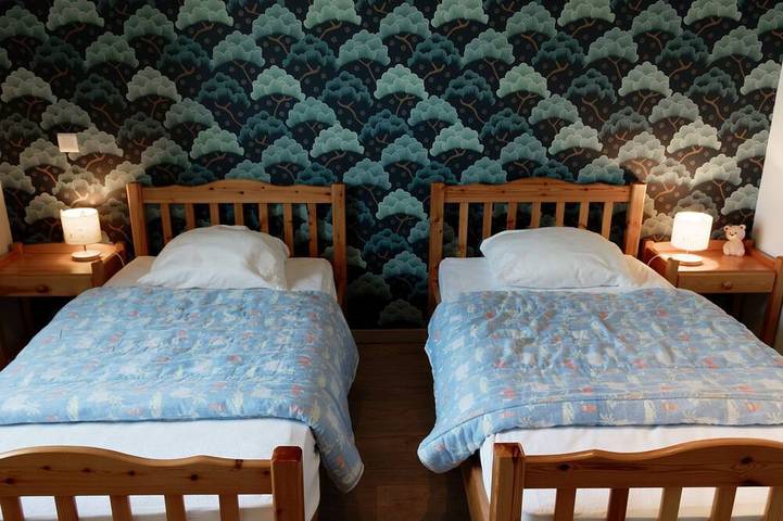 Location de vacances pour 8 personnes, avec jardin ainsi que piscine et terrasse à Lagleygeolle - 2