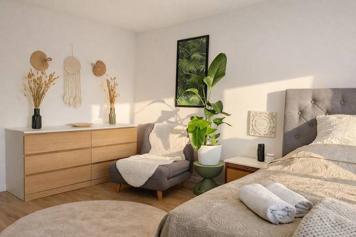 Ferienwohnung für 6 Personen, mit Balkon und Terrasse sowie Garten und Ausblick in Blankenburg Berlin