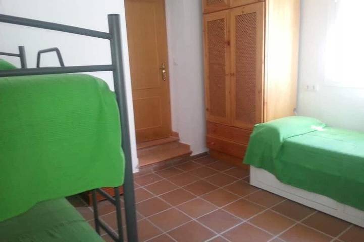 Appartement entier, Studio Palacio, jardin 10,000m2 avec accès direct a la plage, 2 a 6 pers in Playa del Faro de Trafalgar, Barbate