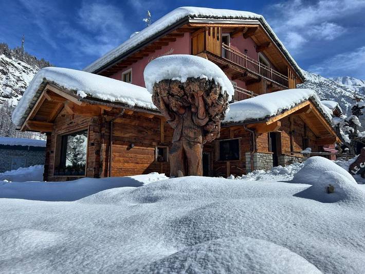 Chambre d’hôte pour 2 personnes, avec jardin dans Vallée d'Aoste