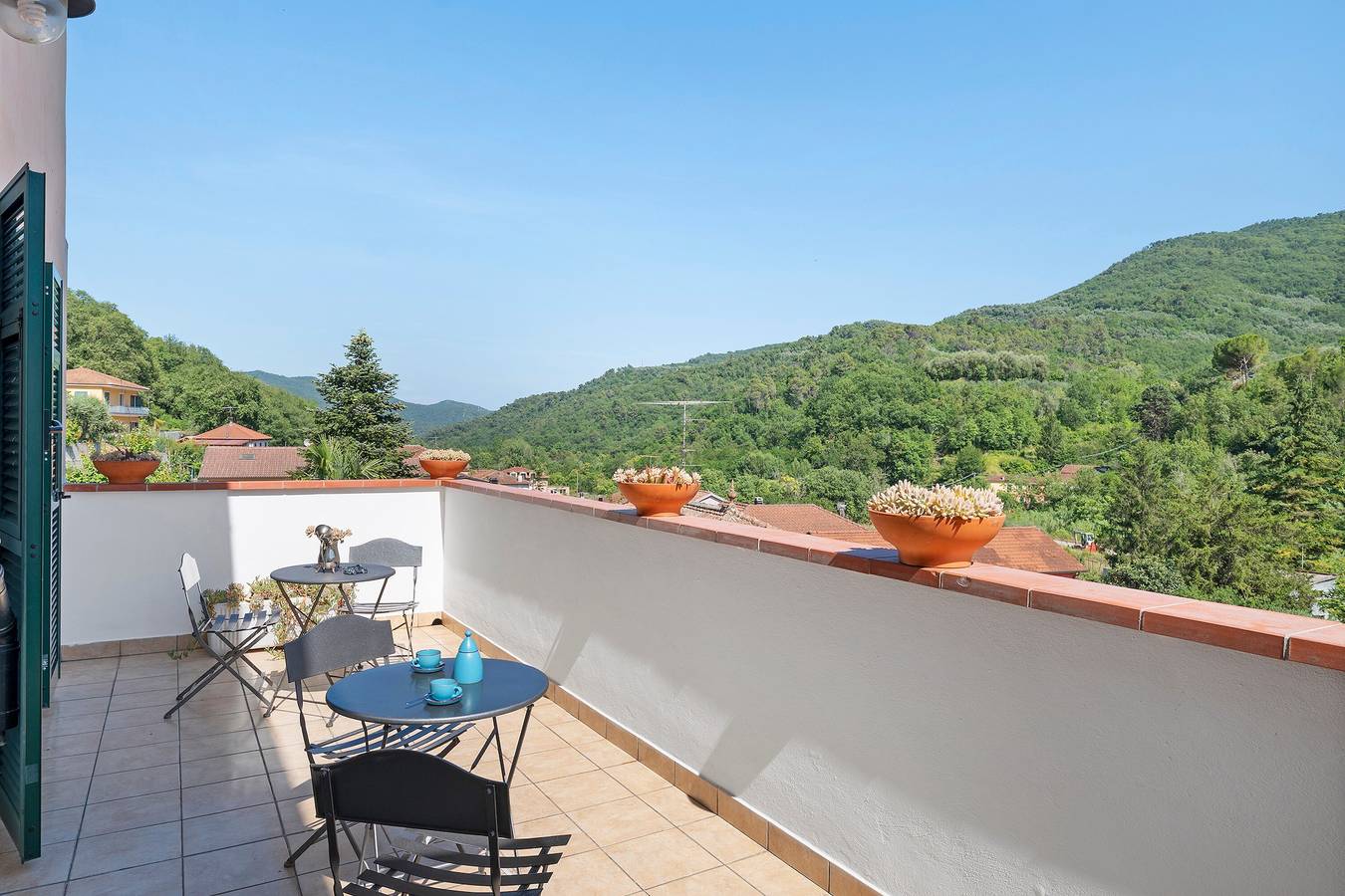 Iris Holiday Home in Stellanello: Your Peaceful Retreat in Liguria in Stellanello, Riviera di Ponente