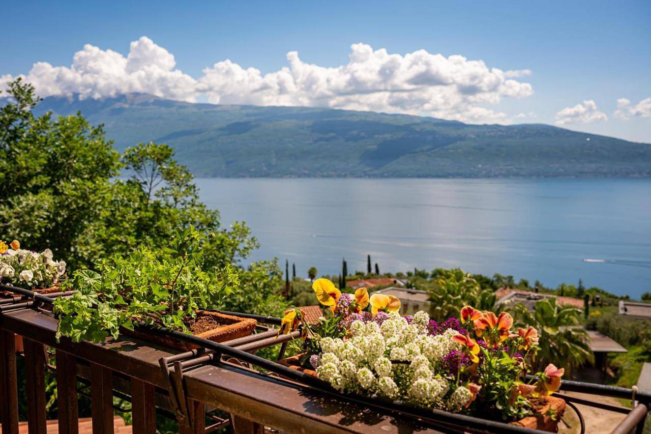 Villa la Quercia Lake View in Maderno, Toscolano-Maderno