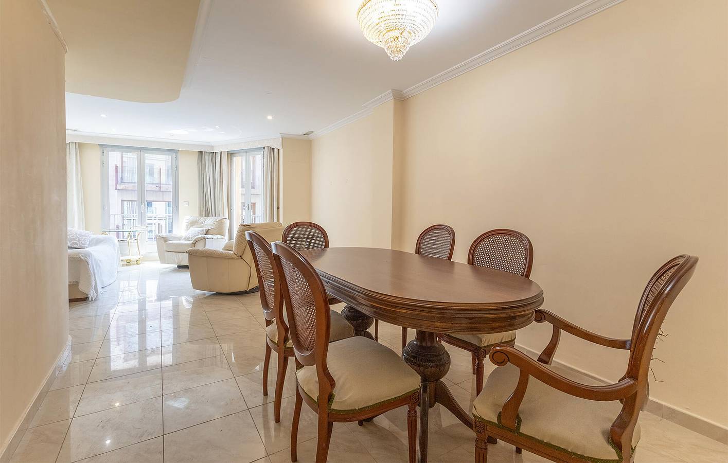 Apartamento vacacional entero, Acogedor apartamento cerca del centro de Elche con WiFi in La Vila, Elche