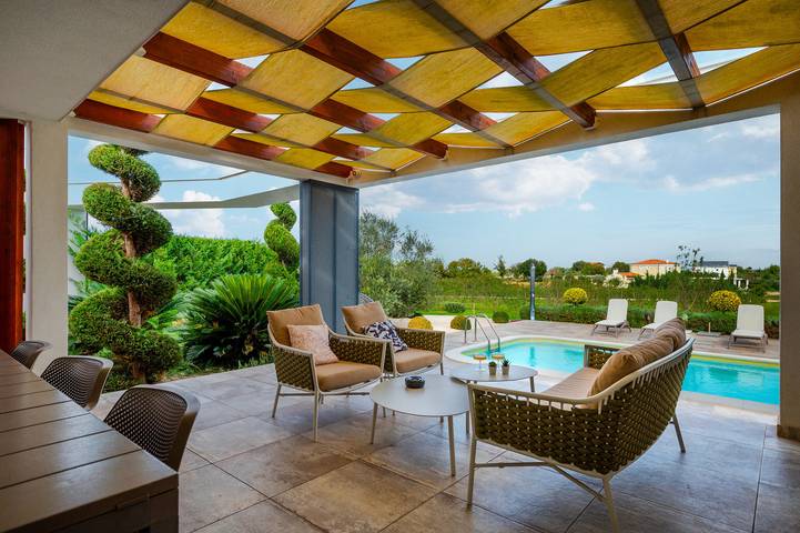 Ferienhaus für 6 Personen, mit Pool und Terrasse sowie Garten in Nin