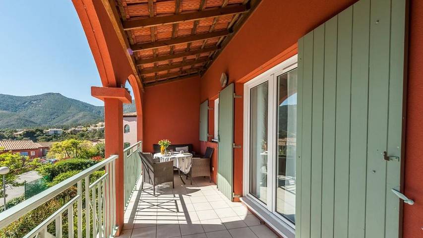 Appartement voor 2 personen, met zwembad en balkon in Théoule-sur-Mer