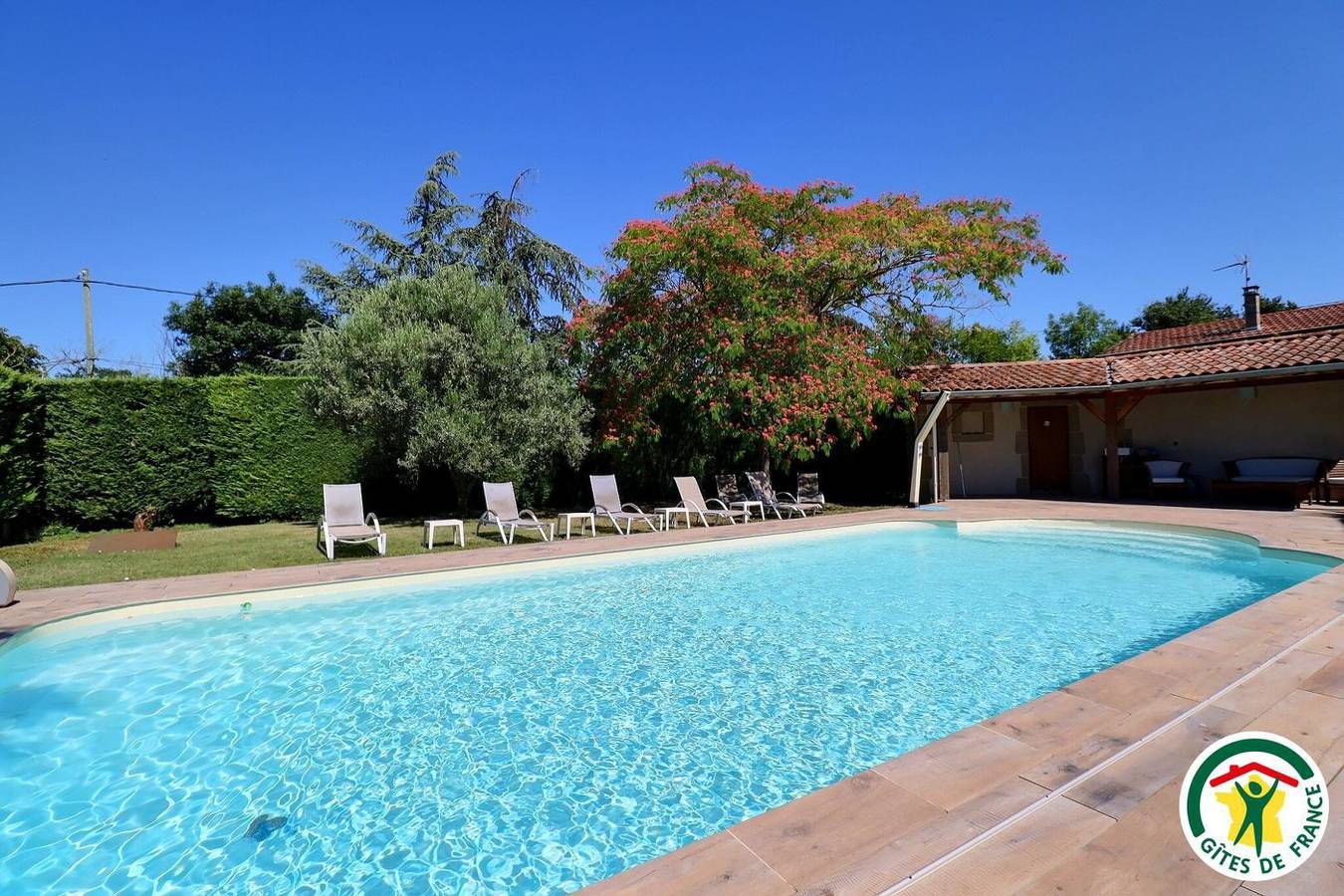 Mistral 2 in Charmes-sur-l'Herbasse, Región de Valence