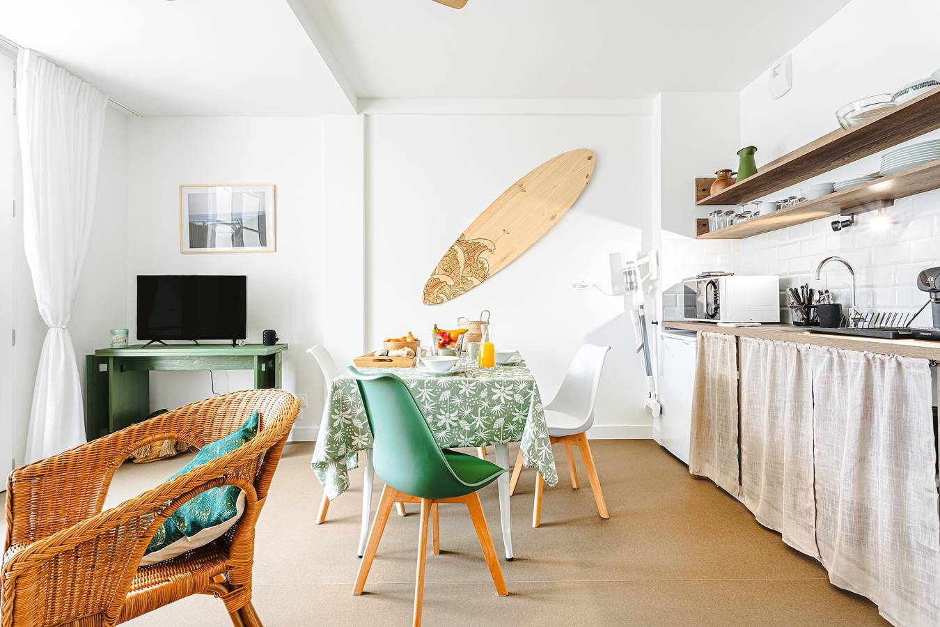 Appartement La Plage – Zeezicht, Privéterras en Wi-Fi, foto 9