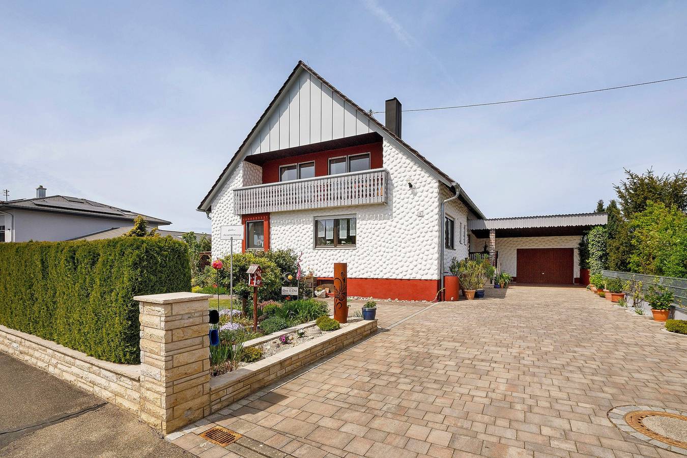 Ganze Wohnung, Apartment „Gabis“ mit gemeinsamer Terrasse, Garten und Wlan in Munningen, Bayerisch Schwaben