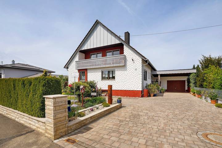 Ferienwohnung für 6 Personen, mit Balkon und Garten