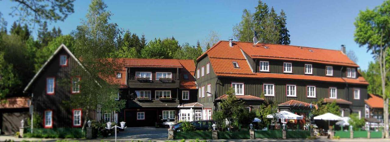 Hotel für 5 Personen, mit Whirlpool und Terrasse sowie Garten und Sauna in Elend