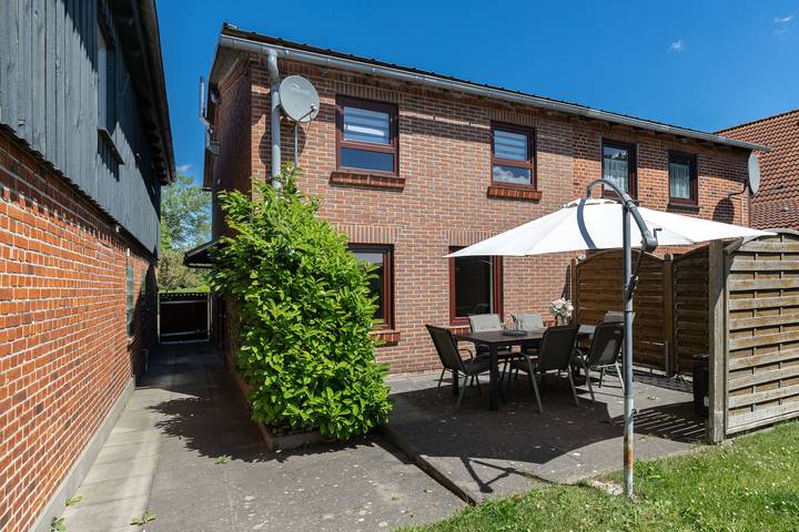 Ferienhaus für 6 Personen, mit Terrasse und Garten