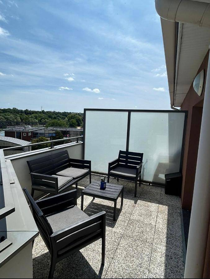 Appartement entier, One-Bedroom Apartment in Meaux, Seine-et-Marne