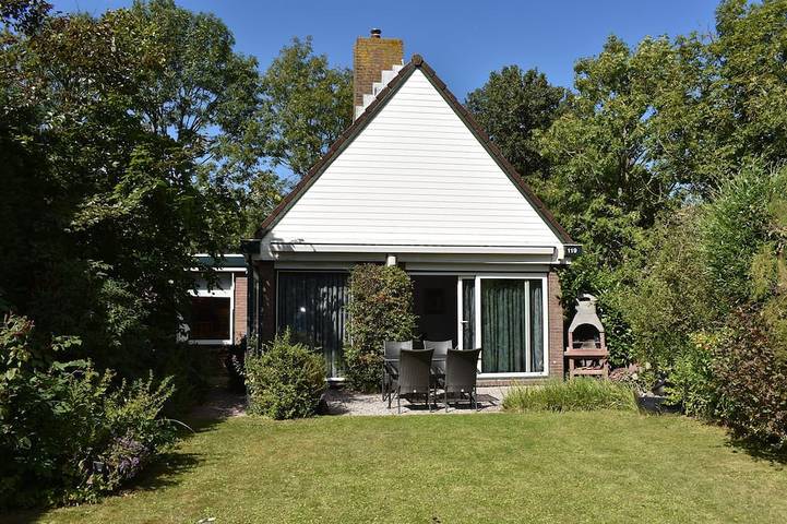 Ferienhaus für 6 Personen, mit Terrasse und Garten - 1