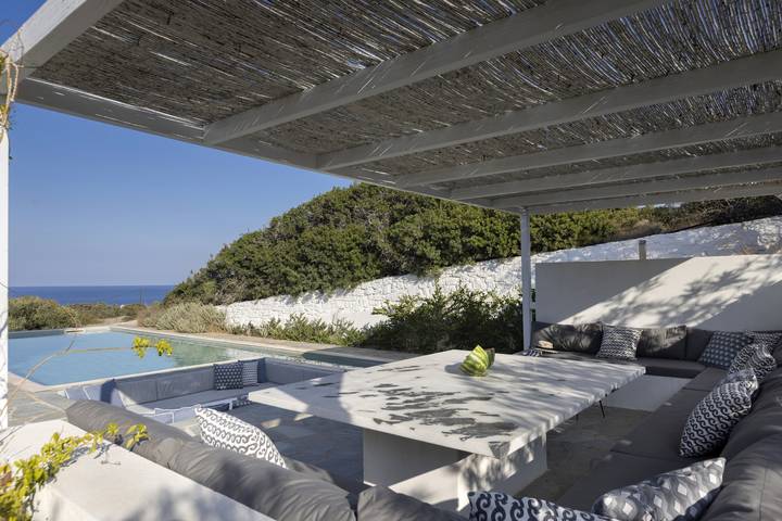 Villa pour 10 personnes, avec terrasse ainsi que jardin et vue sur l’océan, animaux acceptés dans Paros - 3