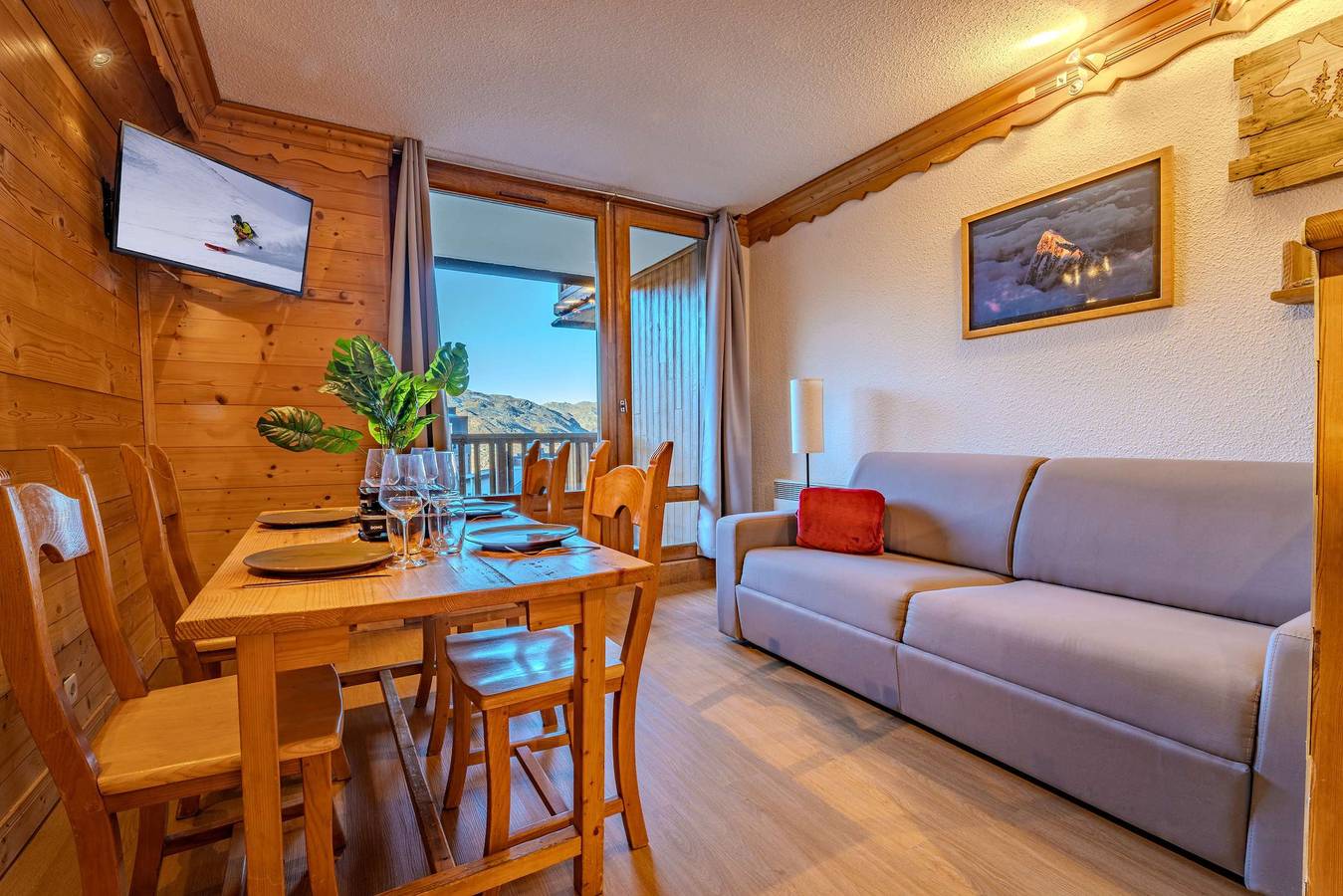 Entire apartment, Ski-In/ Ski-Out Mountain Resort in Val Thorens, Les Trois Vallées