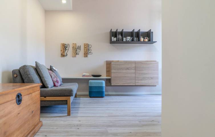 Appartement de vacances entier, Appartement confortable avec terrasse, WiFi et parking - Arona in Arona (Lago Maggiore), Commune de Arona